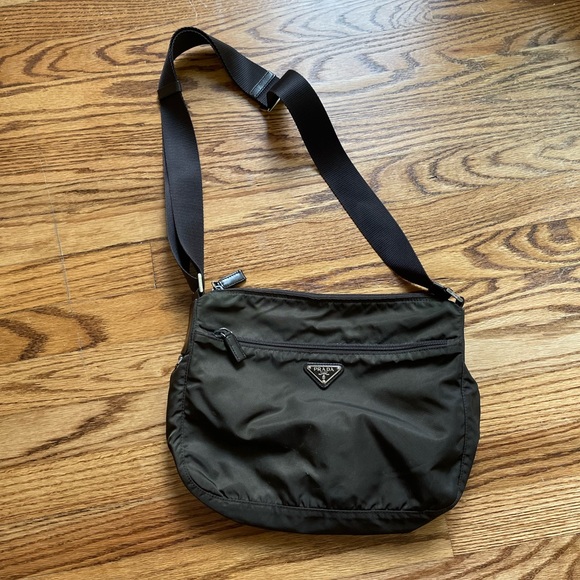AUTHENTIC Prada Black Nylon Crossbody - Picture 1 of 9